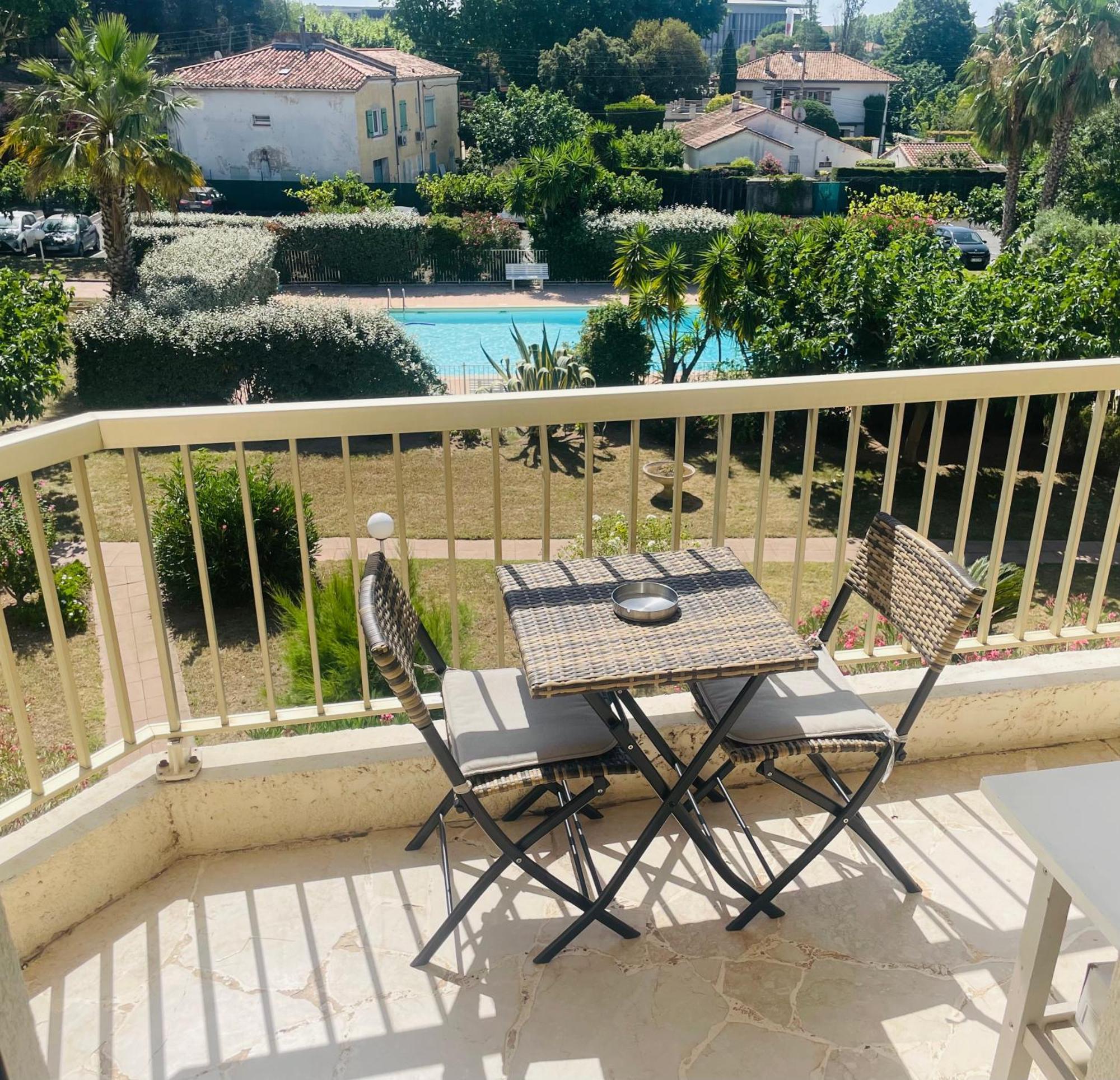 Studio De Standing Climatise, Avec Piscine, Proche De La Mer Fréjus Exterior foto